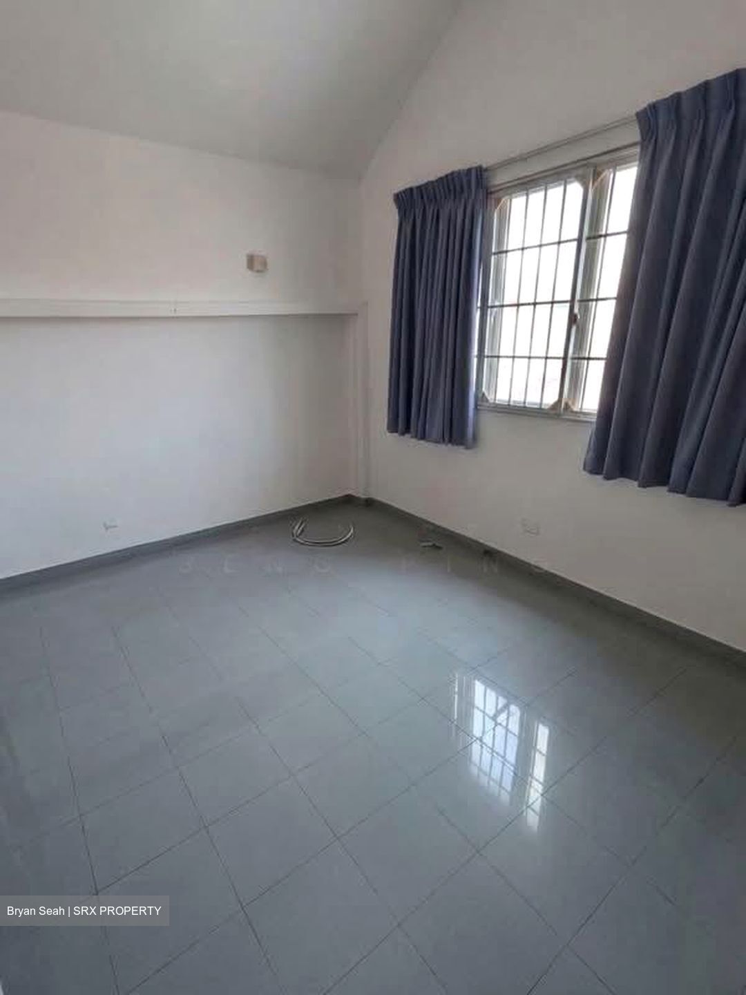 Happy Avenue East (D13), Terrace #549079791